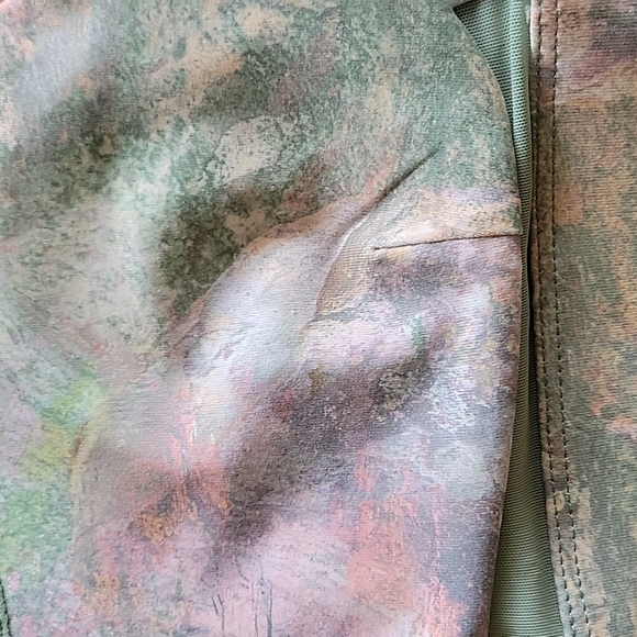 Fabletics - Belle High-Impact Sports Bra - Picture 5 of 9